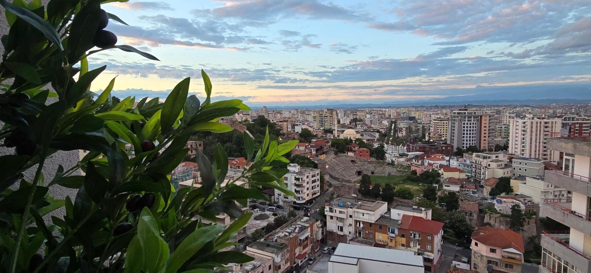 Apartment, Center & Close To The Durrës